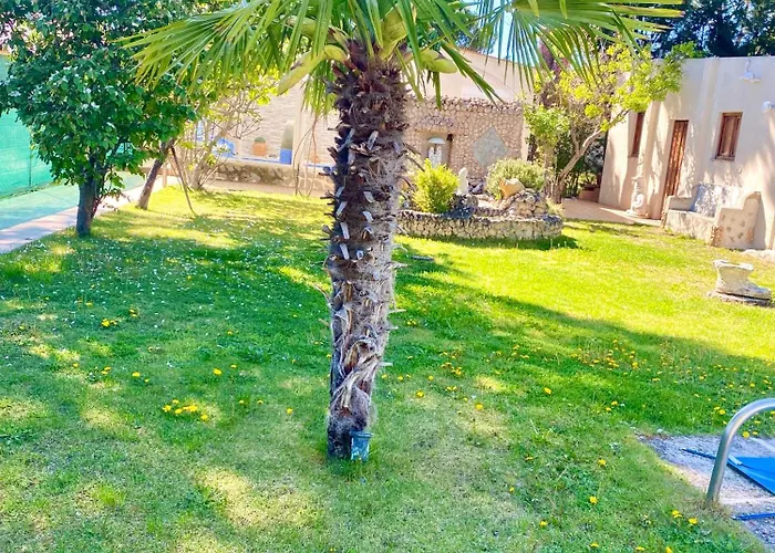 Holiday home Con Piscina El Refugio De Venecia