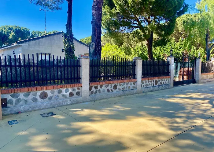 Holiday home Con Piscina El Refugio De Venecia